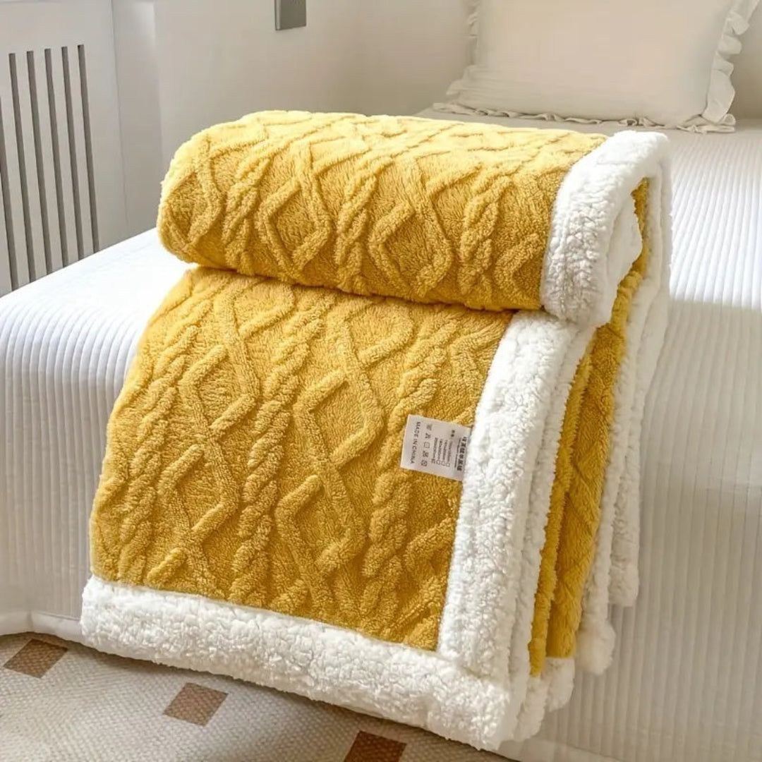 Sunday Reversible Sherpa Throw – Yellow