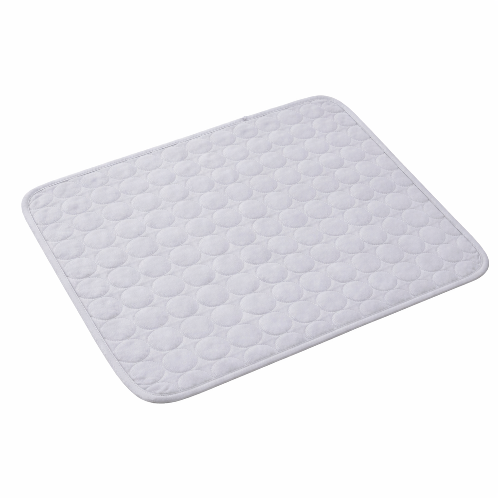 Brisk cooling dog mat in Light Grey