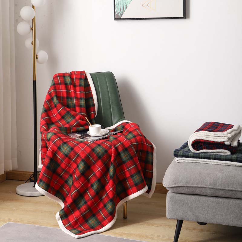 Angus Red-Green tartan plaid fleece dog blanket