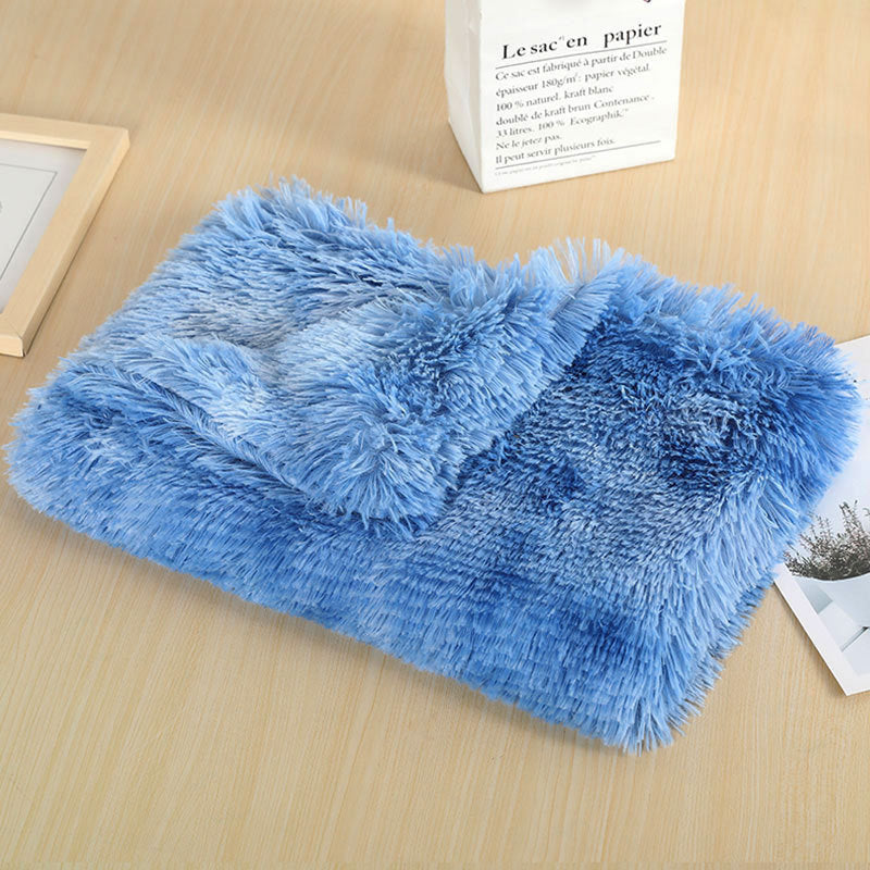Velvet plush dog blanket in Blue